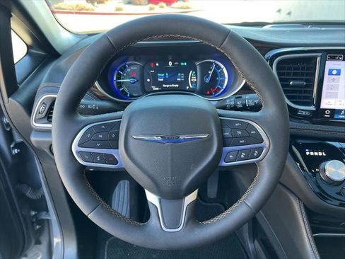 Certified 2022 Chrysler Pacifica Pinnacle image 13