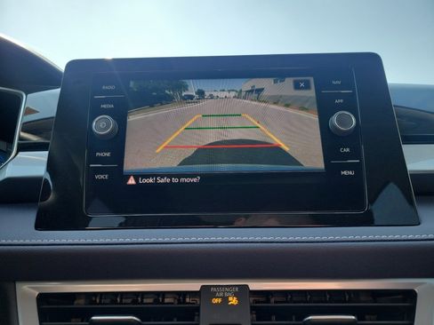 New 2026 Volkswagen Taos SEL AWD/4WD image 19