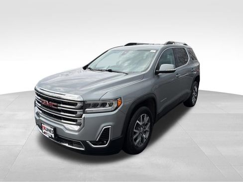 Used 2023 GMC Acadia SLT AWD/4WD image 4