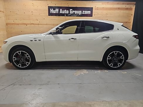 Used 2023 Maserati Levante GT AWD/4WD image 2