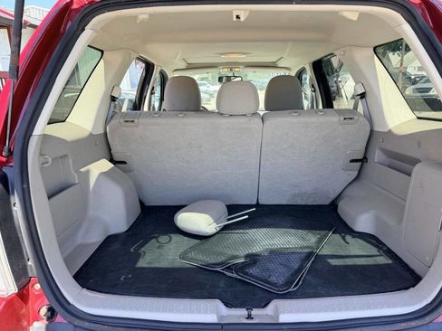 Used 2010 Mercury Mariner 4WD image 5