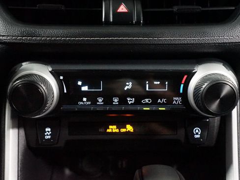 Certified 2024 Toyota RAV4 LE FWD image 20