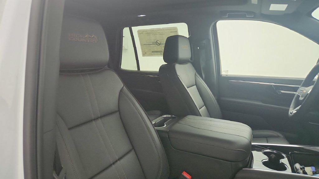 New 2026 Chevrolet Tahoe High Country w/ Sun And Tow Package RWD image 39