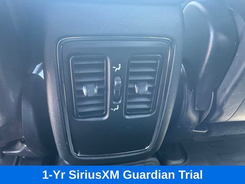 Used 2019 Jeep Grand Cherokee Laredo w/ 18" Wheel & 8.4" Radio Group AWD/4WD image 26