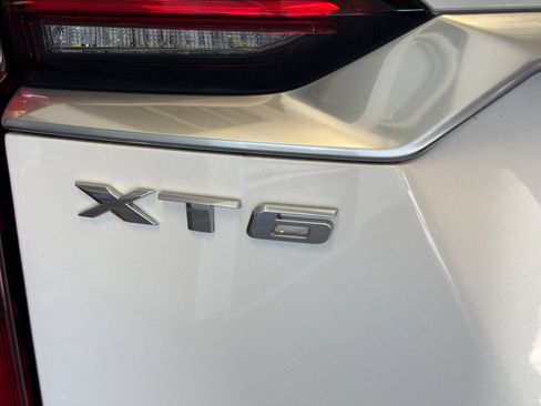Used 2020 Cadillac XT6 Premium Luxury AWD/4WD image 8