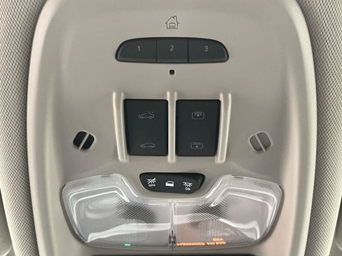 Used 2026 Buick Encore GX Avenir w/ Avenir Technology Package AWD/4WD image 27