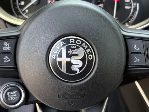 Used 2023 Alfa Romeo Stelvio Veloce AWD/4WD image 26