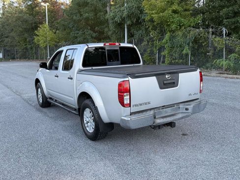 Used 2016 Nissan Frontier SV AWD/4WD image 4