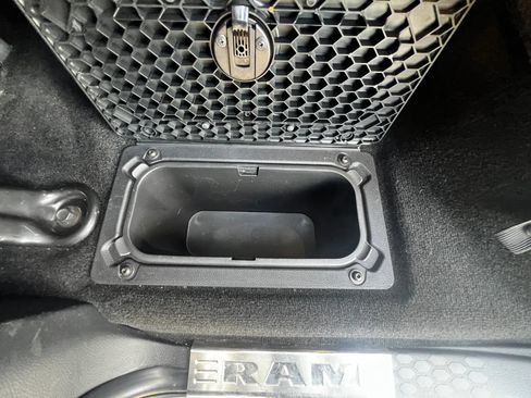 Used 2016 RAM 1500 4x4 Crew Cab Laramie Longhorn image 21