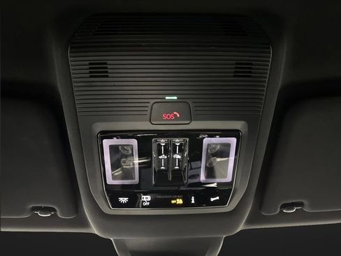 Used 2024 Volkswagen Atlas Cross Sport SEL Premium R-Line image 27