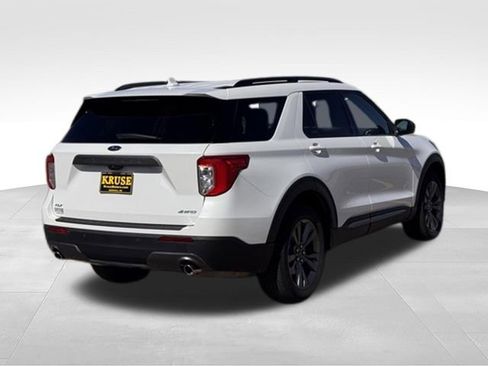 Certified 2023 Ford Explorer XLT w/ Equipment Group 202A AWD/4WD image 3