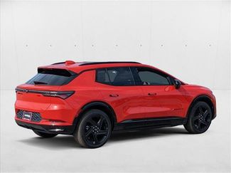 New 2025 Chevrolet Equinox EV RS video 2