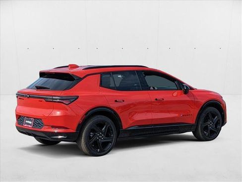 New 2025 Chevrolet Equinox EV RS image 2