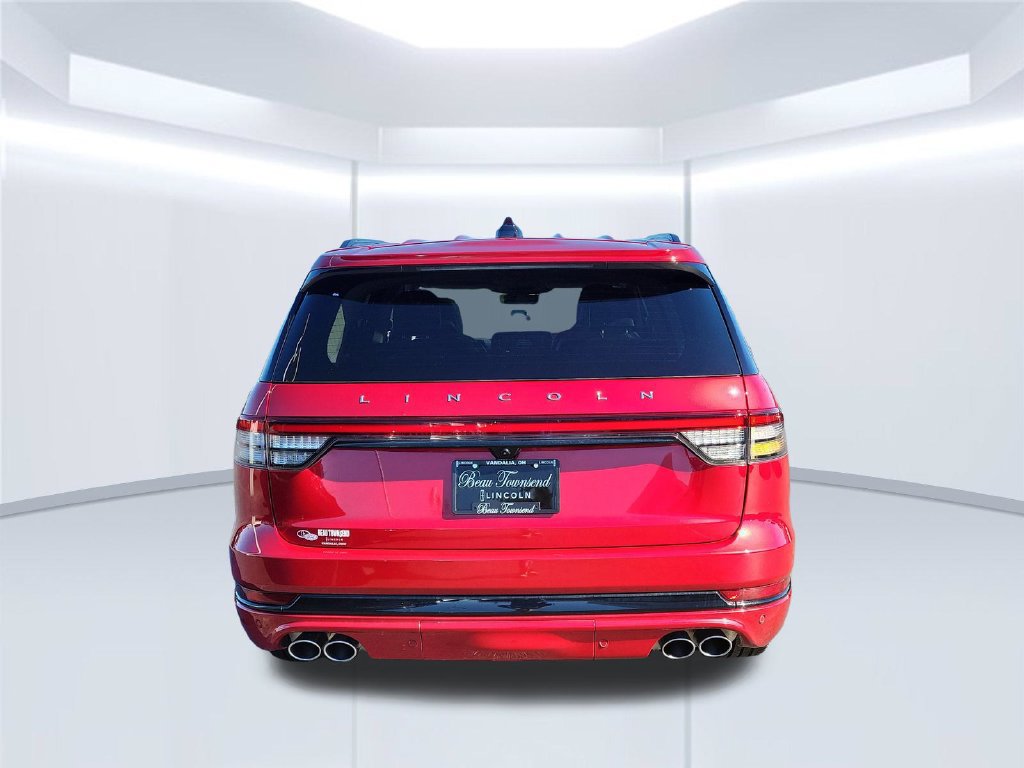 Used 2025 Lincoln Aviator Reserve w/ Equipment Group 201A AWD/4WD image 7