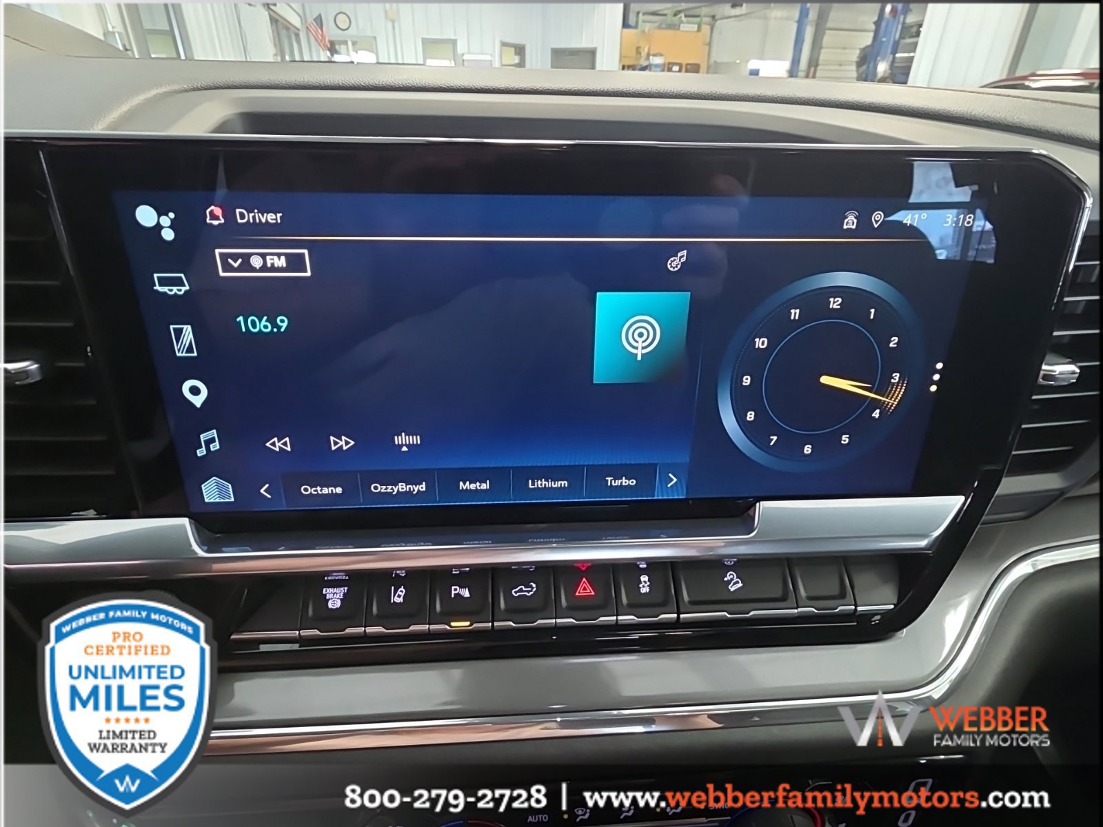 Used 2024 Chevrolet Silverado 3500 High Country w/ High Country Premium Package AWD/4WD image 30