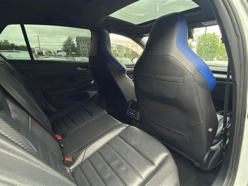Used 2023 Volkswagen Golf R AWD/4WD image 19