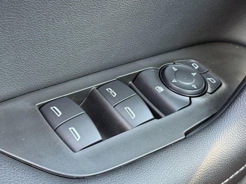Used 2024 Chevrolet Blazer LT w/ Convenience Package FWD image 19