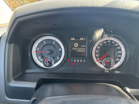 Used 2015 RAM 2500 Tradesman w/ Chrome Appearance Group image 18