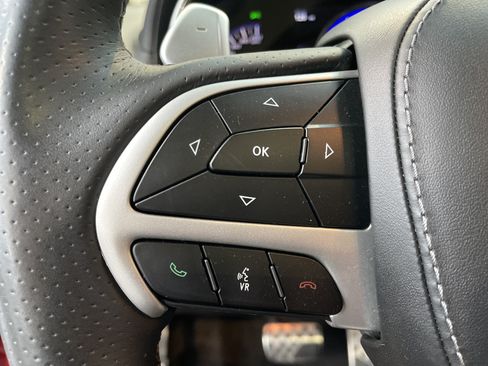 Used 2018 Jeep Grand Cherokee Trackhawk AWD/4WD image 22