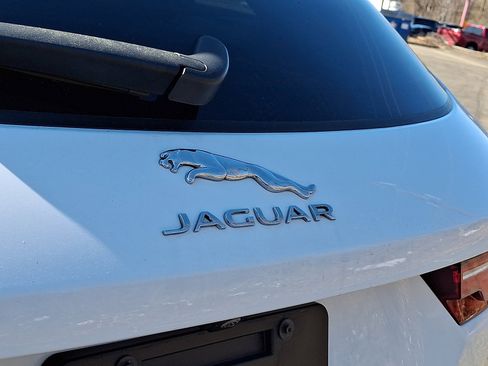 Used 2023 Jaguar F-PACE S image 29