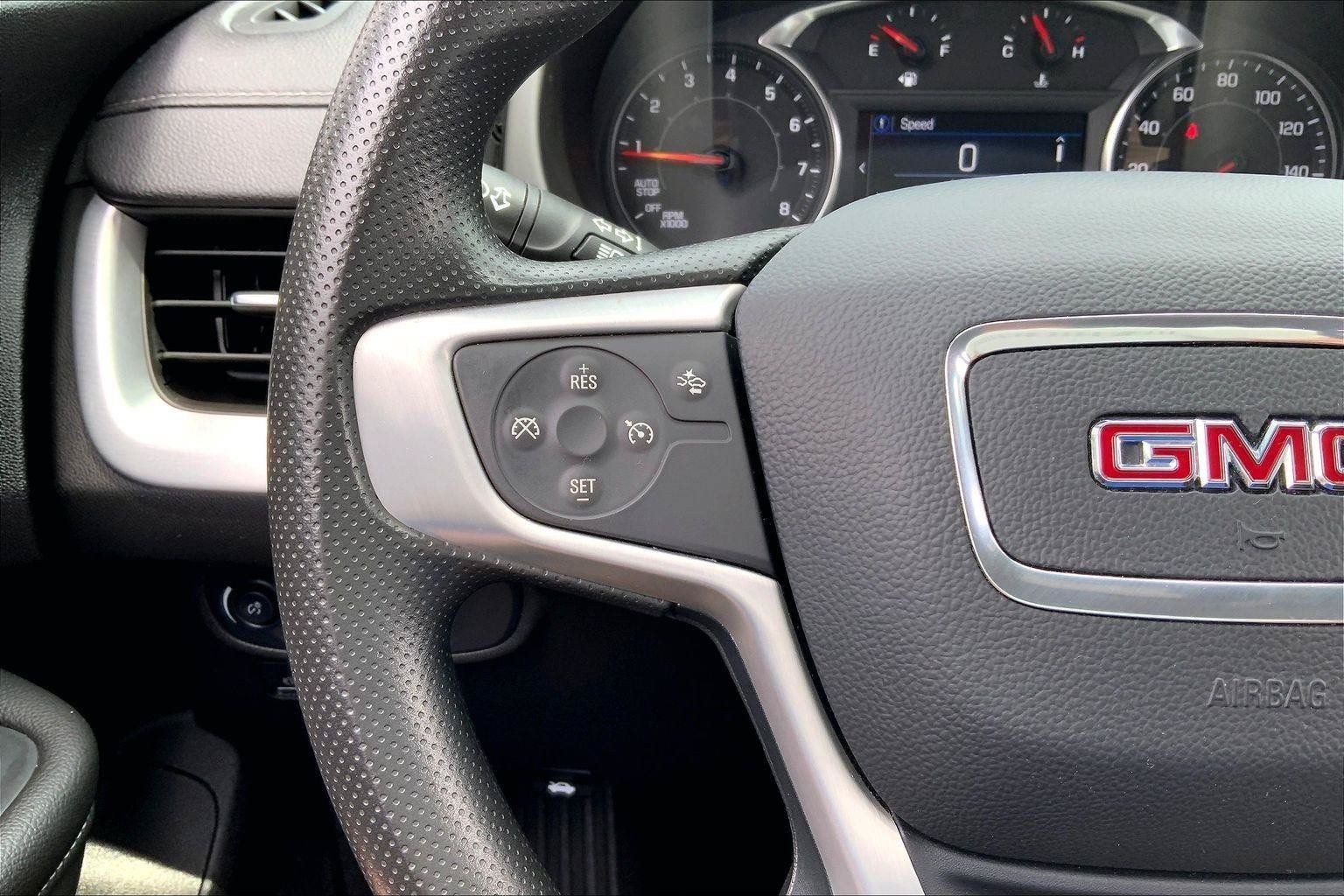 Used 2024 GMC Terrain SLE AWD/4WD image 17