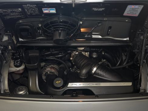 Used 2005 Porsche 911 Carrera image 26