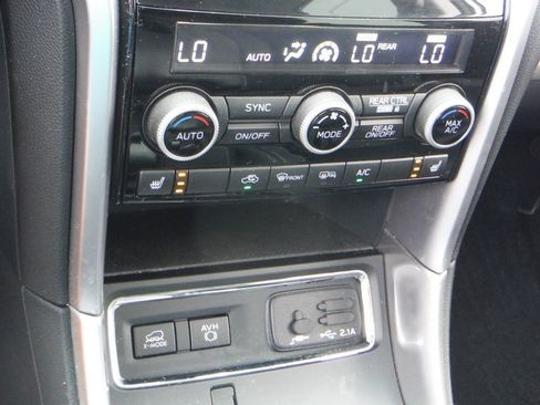 Used 2019 Subaru Ascent Premium AWD/4WD image 19