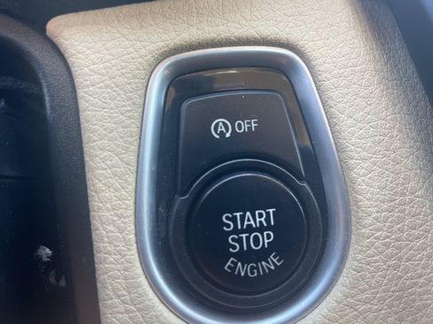 Used 2015 BMW 328i xDrive Sedan AWD/4WD image 18