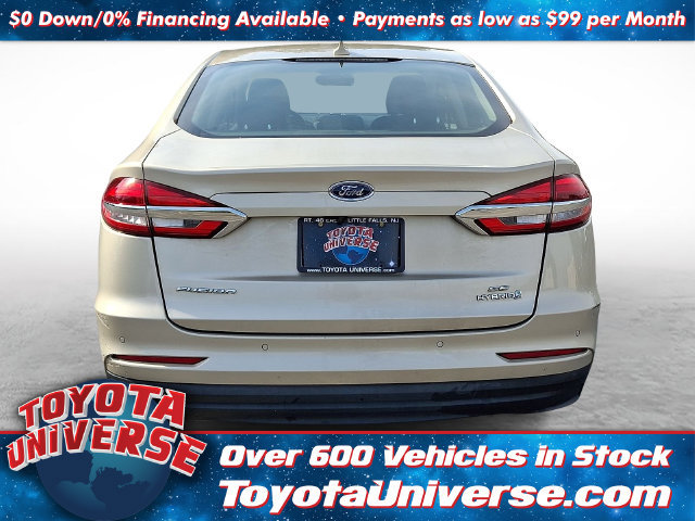 Used 2019 Ford Fusion SE FWD image 5