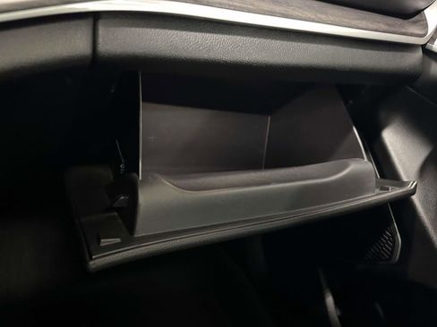 Used 2022 Jeep Grand Cherokee Limited image 31