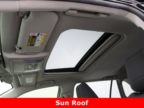 Used 2021 Toyota RAV4 XLE image 26