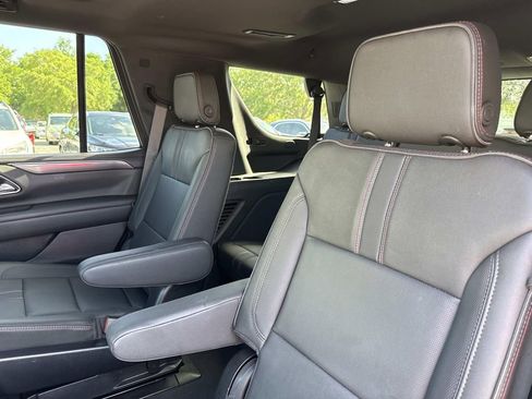 Used 2022 Chevrolet Tahoe RST w/ Luxury Package image 14