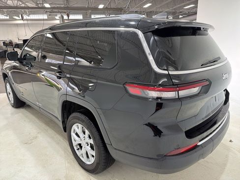 Used 2023 Jeep Grand Cherokee L Limited w/ Luxury Tech Group II image 8