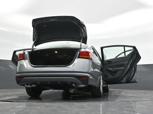 Used 2025 Nissan Altima 2.5 S FWD image 41