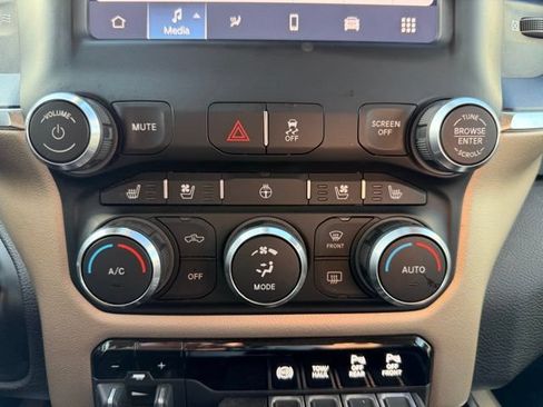 Used 2022 RAM 2500 Laramie AWD/4WD image 21