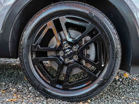 Used 2023 Kia Telluride EX X-Line image 29