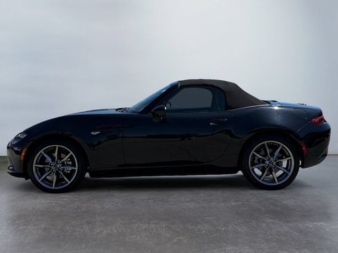 Used 2022 MAZDA MX-5 Miata Grand Touring w/ Weather Package RWD image 6