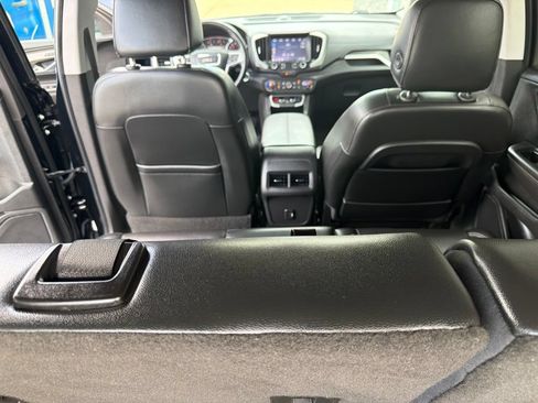 Used 2022 GMC Terrain SLT AWD/4WD image 12