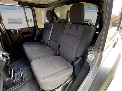 Used 2023 Jeep Wrangler Unlimited w/ Cold Weather Group image 23