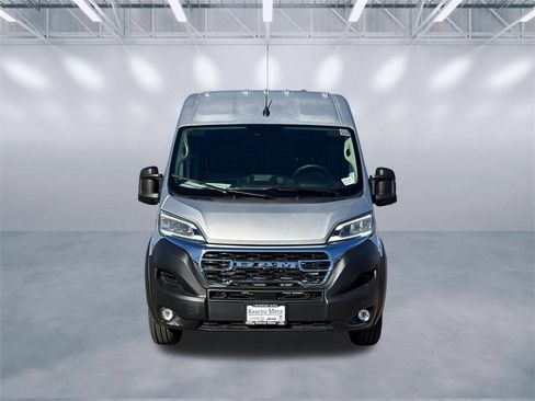 New 2026 RAM ProMaster 2500 w/ Quick Order Package 22G SLT image 2