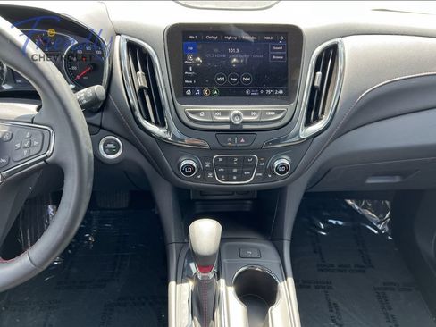 Certified 2023 Chevrolet Equinox RS w/ RS Leather Package AWD/4WD image 16