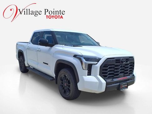 Used 2024 Toyota Tundra Limited w/ TRD Off-Road Package AWD/4WD image 8