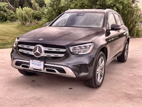 Used 2022 Mercedes-Benz GLC 300 image 2