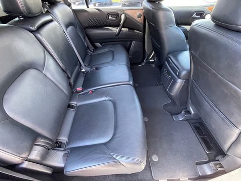 Used 2023 Nissan Armada SL image 28