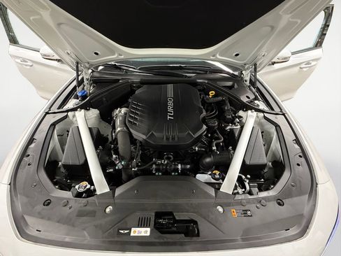 Used 2025 Genesis G70 3.3T Advanced image 17