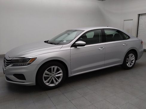 Used 2020 Volkswagen Passat 2.0T S image 2
