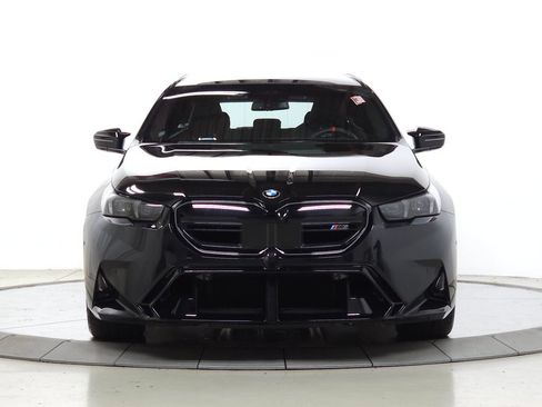 Used 2026 BMW M5 Touring AWD/4WD image 2