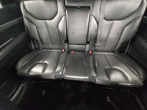 Used 2022 Hyundai Palisade SEL w/ 8P Bench Seat Package AWD/4WD image 24