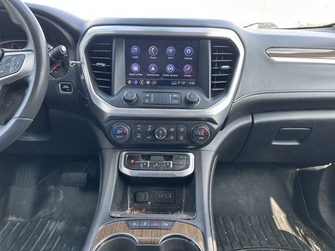 Used 2022 GMC Acadia SLE image 18