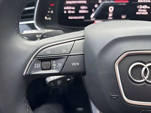 Used 2023 Audi Q8 Premium Plus w/ Premium Plus Package AWD/4WD image 19